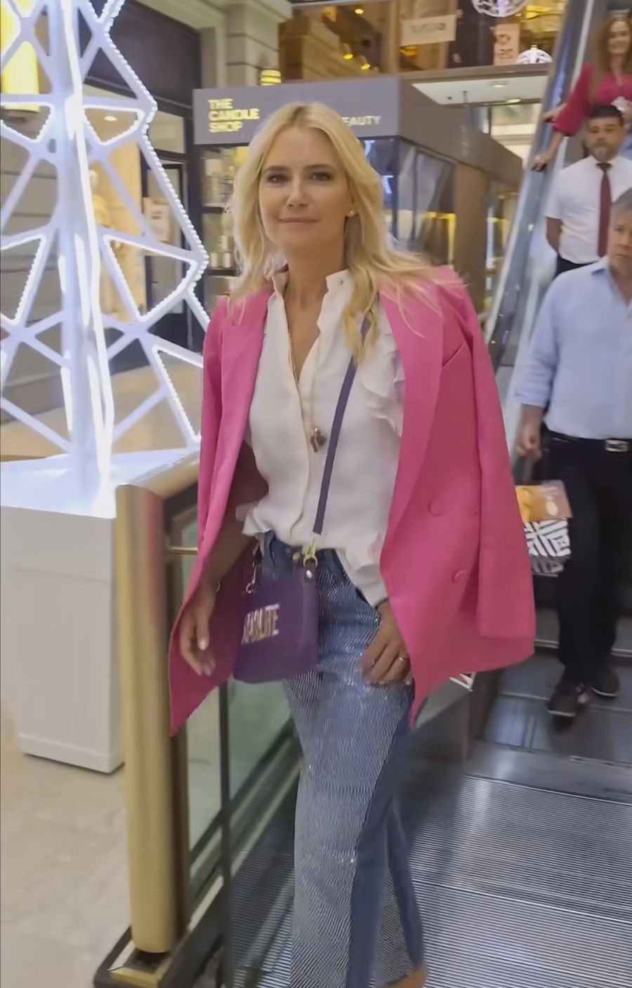 Valeria Mazza se suma a la tendencia en jeans más buscada de la temporada