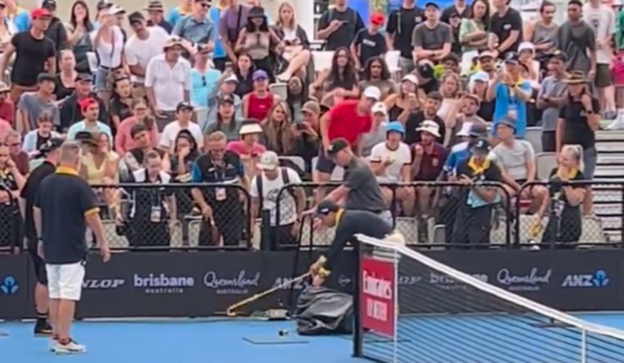 Una serpiente suspendió momentáneamente el ATP de Brisbane, en Australia
