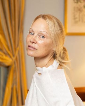 Pamela Anderson sin maquillaje