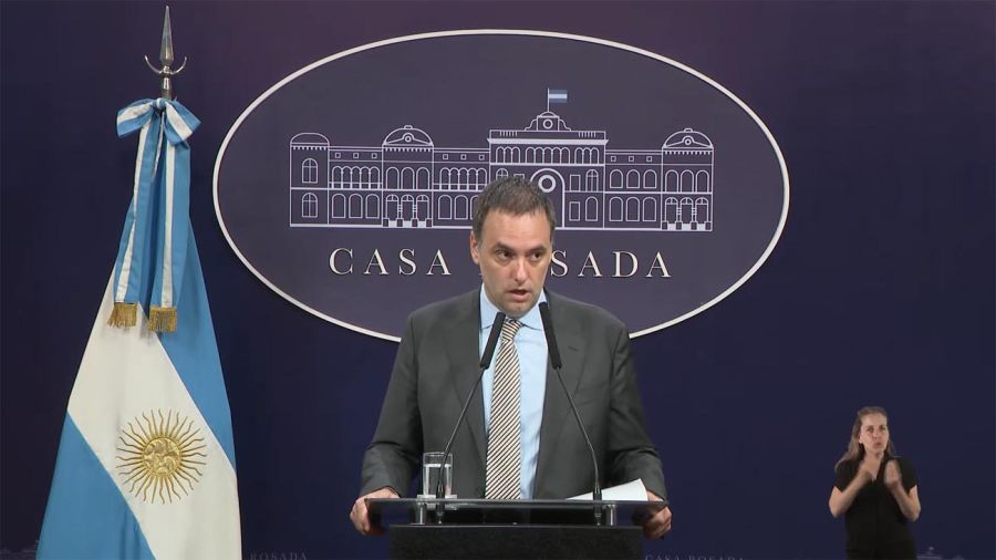 Conferencia de prensa del Vocero presidencial Manuel Adorni