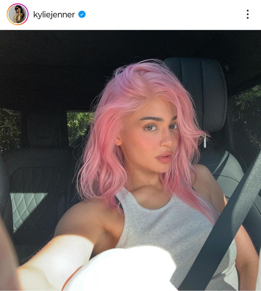 Kylie Jenner sorprende al volver a un viejo look y decirle chau a su 