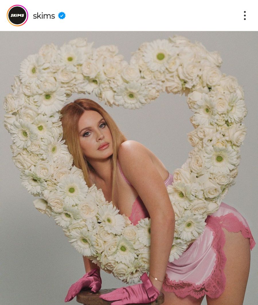 Lana del Rey se une a Skims de Kim Kardashian para celebrar San Valentín como una nueva víctima de Cupido