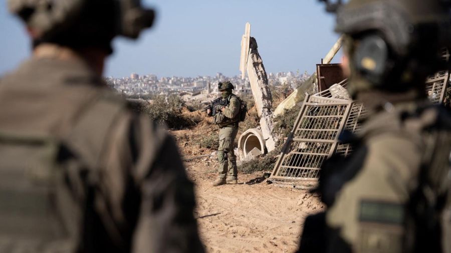 Tal Mitnick un israelí encarcelado por negarse a combatir en la guerra de Gaza