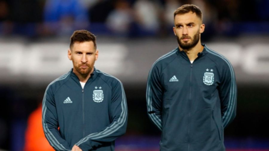 Lionel Messi y Germán Pezzella