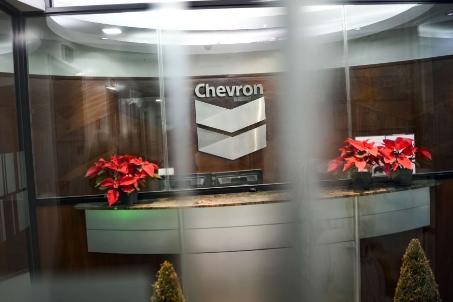 Chevron To Resume Venezuela Oil Sales As US Rules Ease