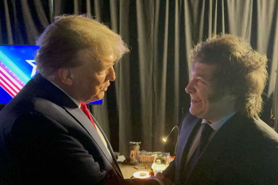 Javier Milei junto a Donald Trump en Estados Unidos.