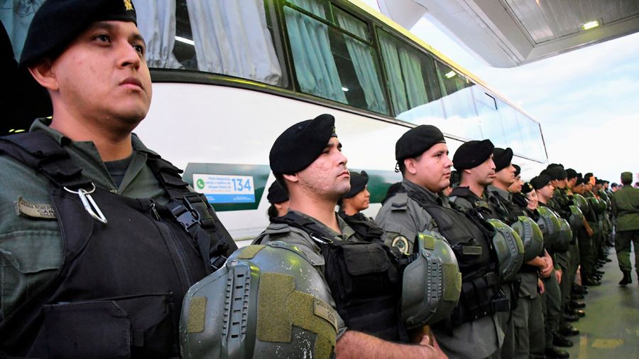 Fuerzas Armadas llegando a Rosario