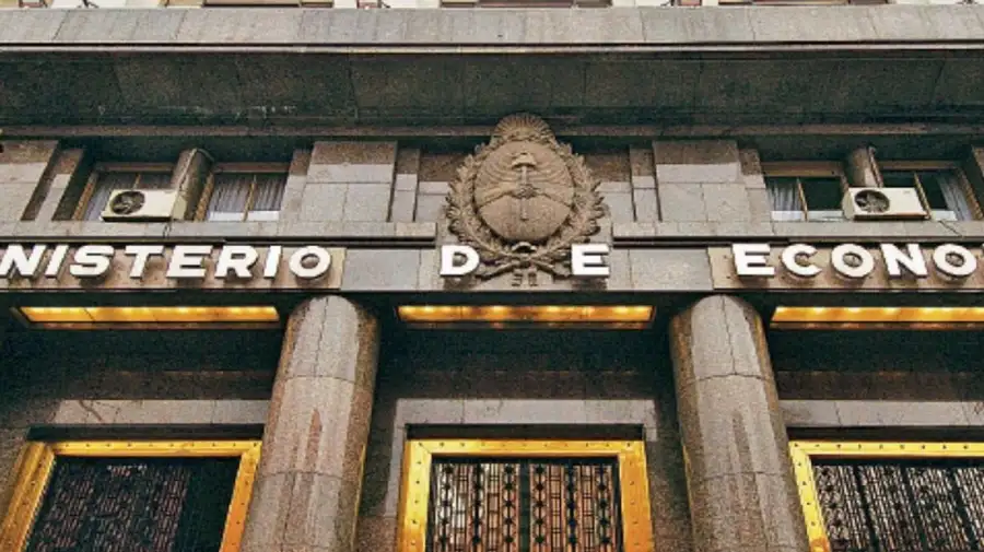 El Ministerio de Economía licitó exitosamente sus LECAP