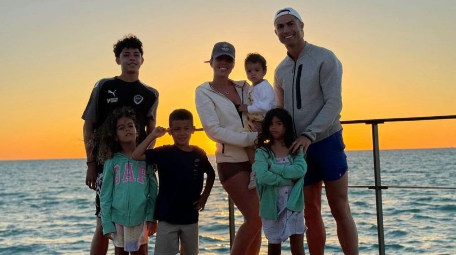 Cristiano Ronaldo y su familia 