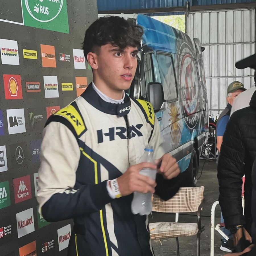 Malek El Bacha, el hijo de Karina Mazzocco, estuvo en el podio de Fórmula 4 Nueva Generación