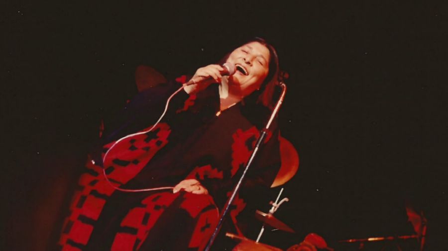 Mercedes Sosa en el Teatro Ópera 1982.