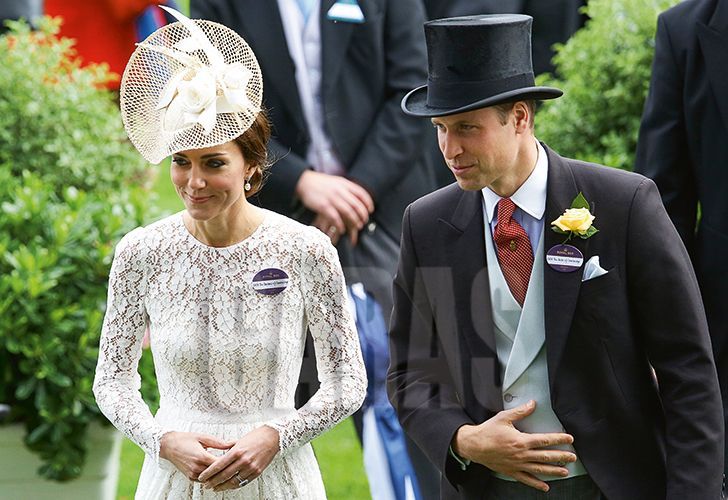 Las mejores fotos de Kate Middleton marcando tendencia con sombreros