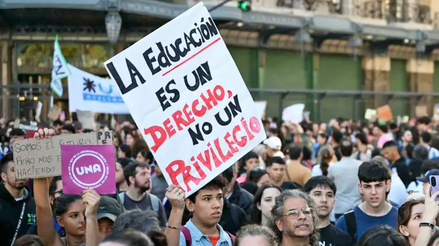 20240428_marcha_universitaria_congreso_afp_g