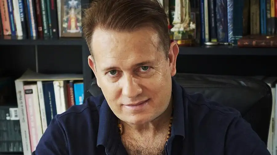 Nicolás Marquez