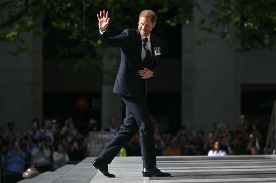 El príncipe Harry ante el desencuentro de Carlos III y Guillermo en Londres: 