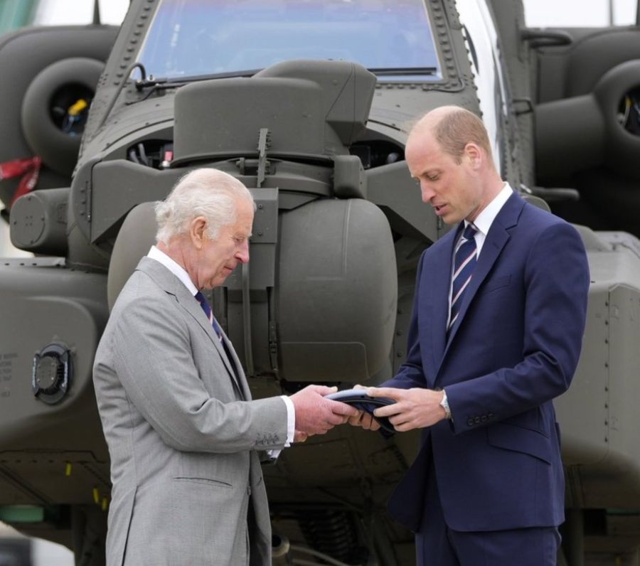 El Rey Carlos II y el Príncipe William