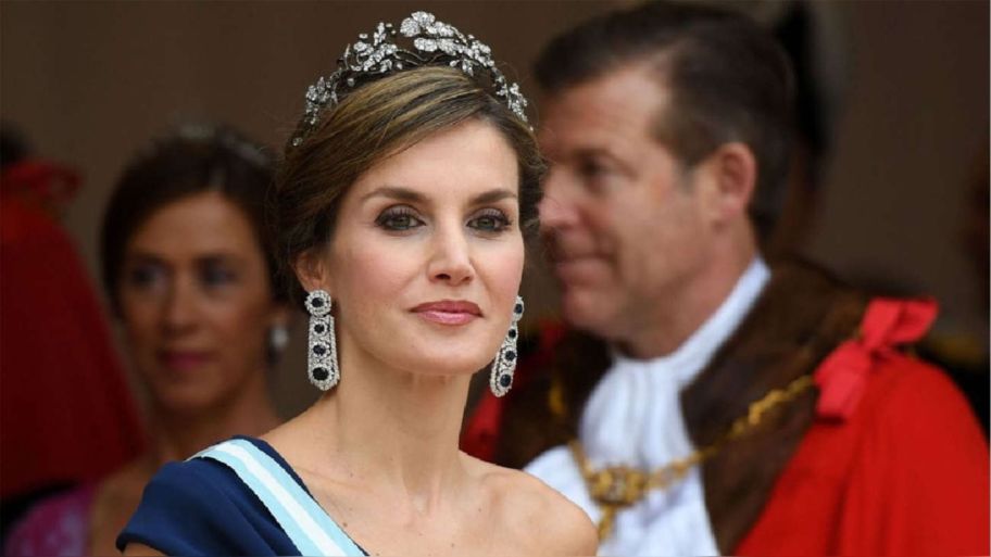 La Zarzuela para hacer desaparecer un video de Letizia Ortiz insultando a Felipe VI pagó un millón de euros | Caras