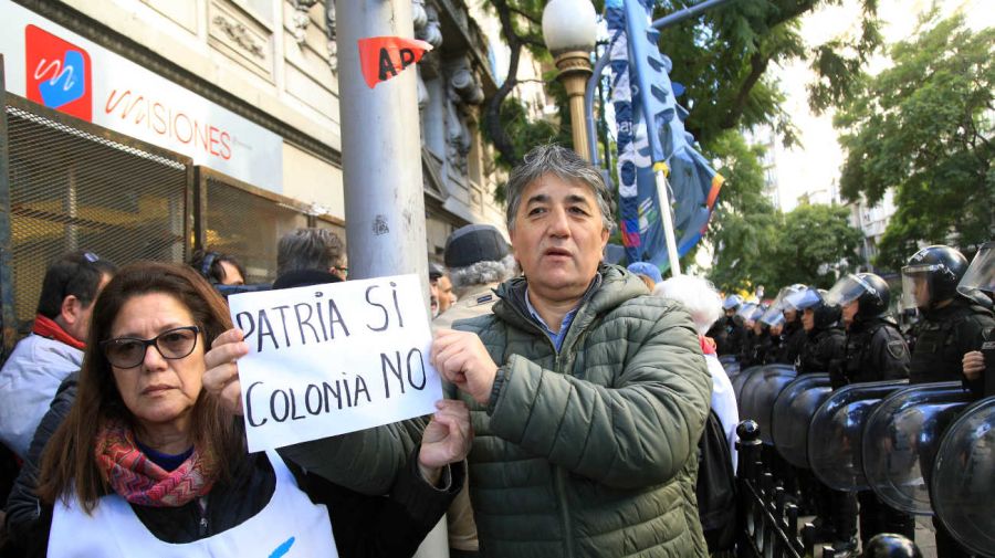 CTA protest in front of the Misiones house in Buenos Aires 20240524