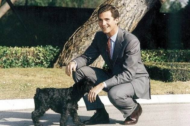 Felipe VI con su perro 