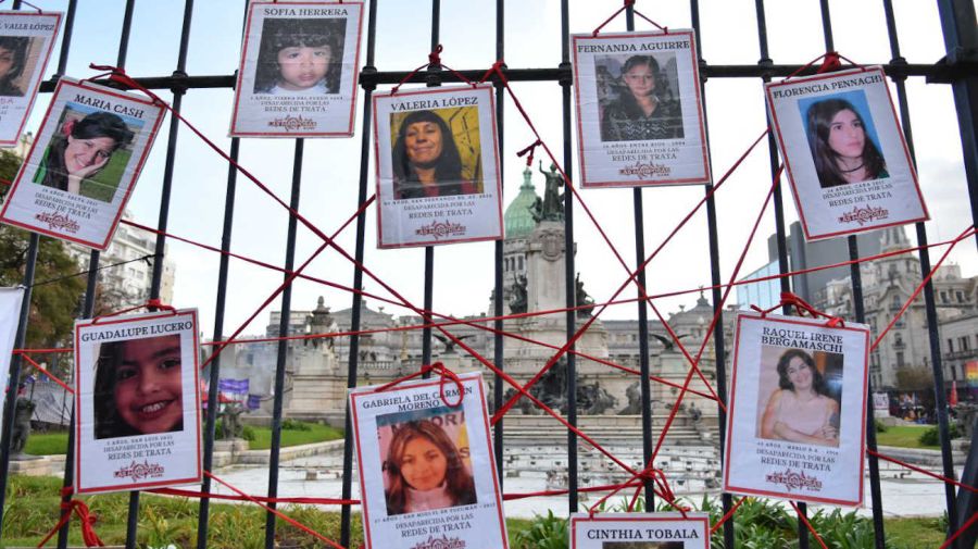 Marcha de Ni Una Menos en el Congreso 20240603
