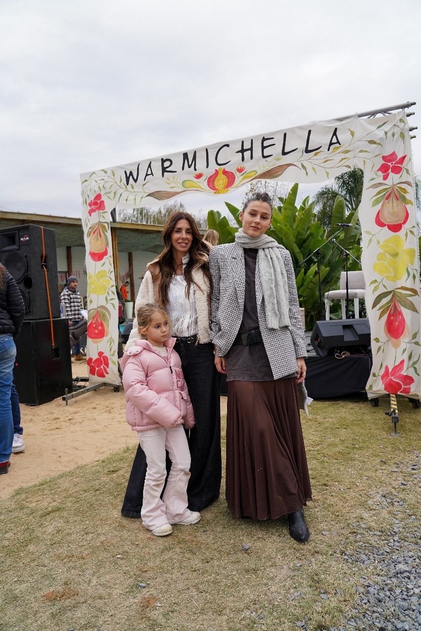 Una a una, las fotos de Delfina García Moritán en su debut como cantante en el festival Warmichela