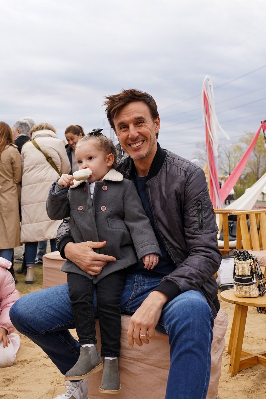 Una a una, las fotos de Delfina García Moritán en su debut como cantante en el festival Warmichela