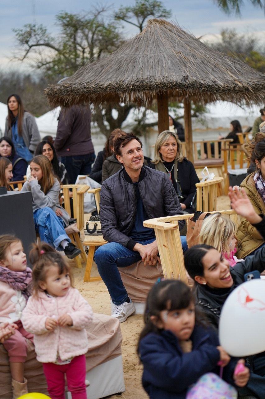 Una a una, las fotos de Delfina García Moritán en su debut como cantante en el festival Warmichela