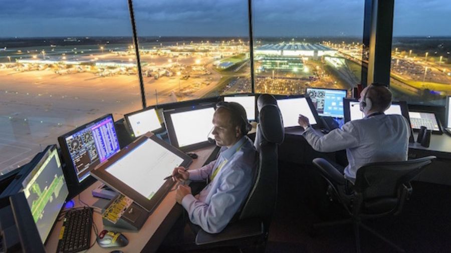 Controladores aéreos: anunciaron 18 días con paros para una actividad esencial