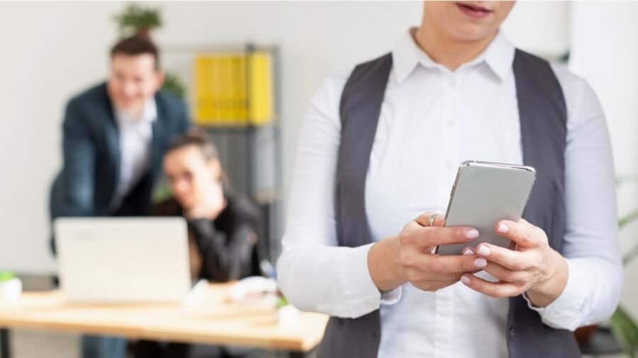 Renuncia por teléfono