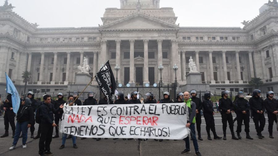 Debate de la ley Bases en el Senado