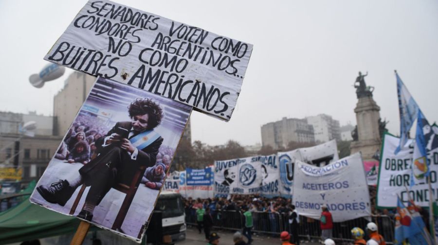 Debate de la ley Bases en el Senado