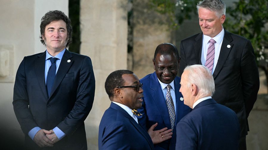 El presidente Javier Milei en la cumbre del G7