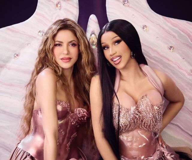 Shakira y Cardi B