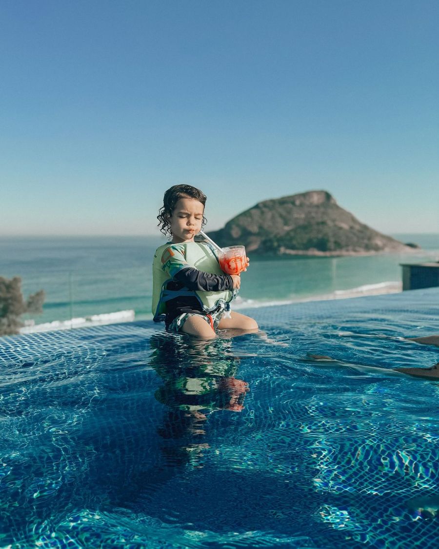 Una a una, las mejores fotos del cumpleaños de Belisario, el hijo de Juana Repetto, en la playa