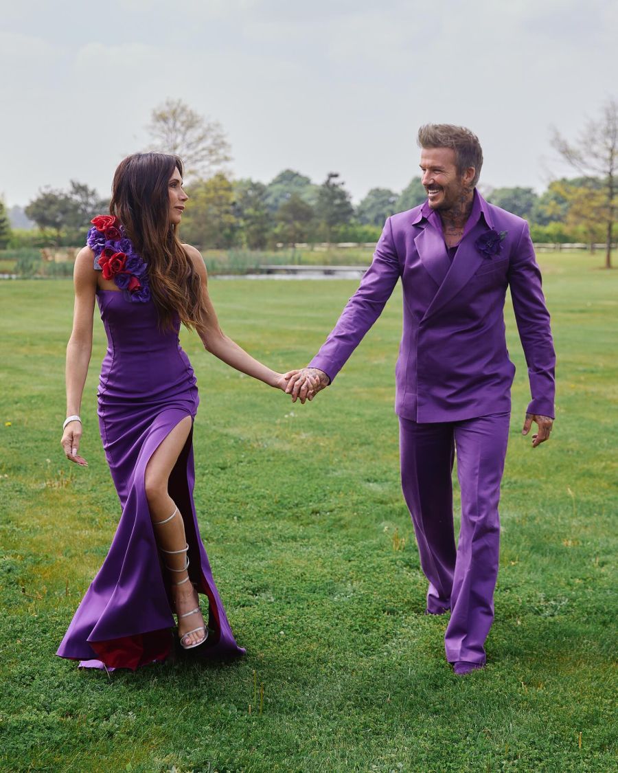 Victoria y David Beckham recordaron su boda y se volvieron a poner sus trajes violetas