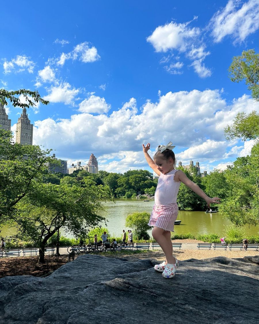 Ana García Moritán, la hija de Pampita, se paseó por las calles de Nueva York