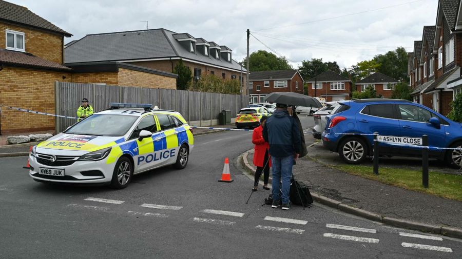 Un hombre asesinó a tres familiares de un comentarista de la BBC