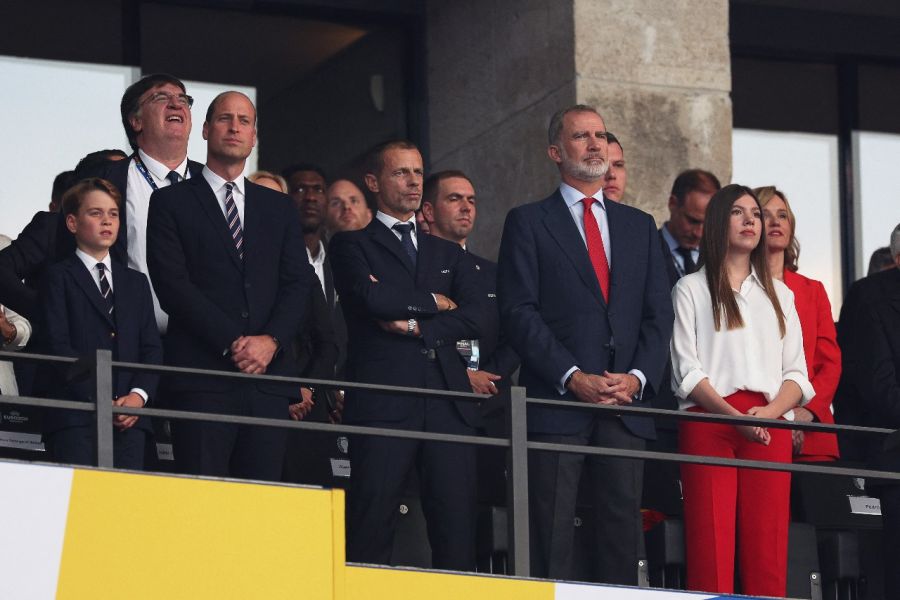 Felipe VI y la Infanta Sofia junto al príncipe William en la final de la Euro 2024