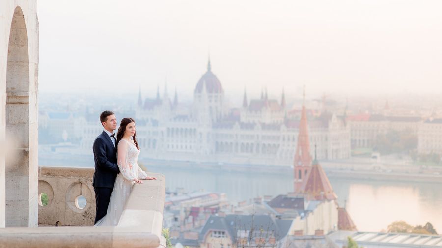 La iglesia prohíbe el casamiento de una pareja