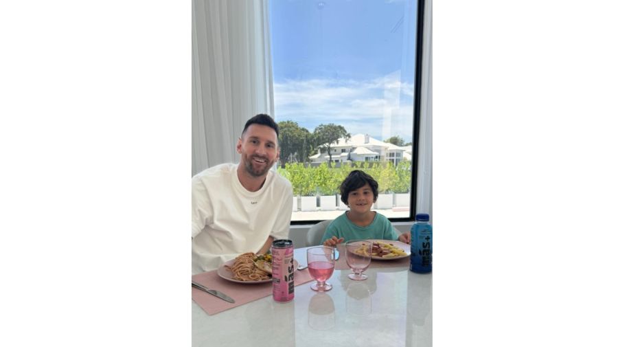 La foto viral de Messi con su hijo