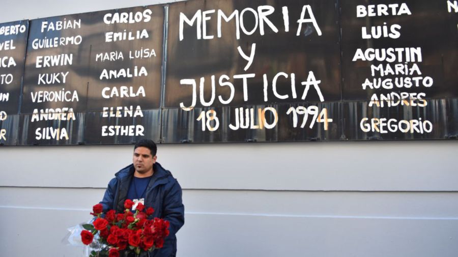 Acto del 30 aniversario del atentado a la sede de AMIA
