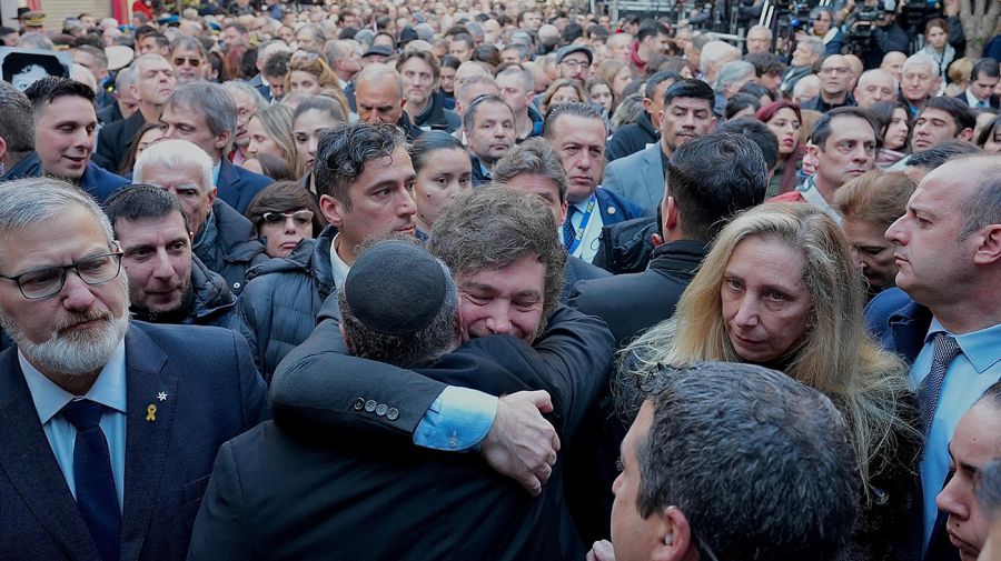 El presidente Javier Milei en el Acto del 30 aniversario del atentado en la sede de AMIA