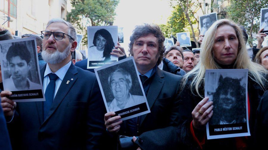 El presidente Javier Milei en el Acto del 30 aniversario del atentado en la sede de AMIA