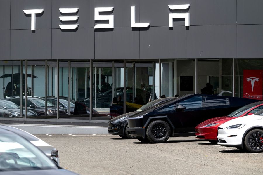 Tesla Ahead Of Earnings Figures