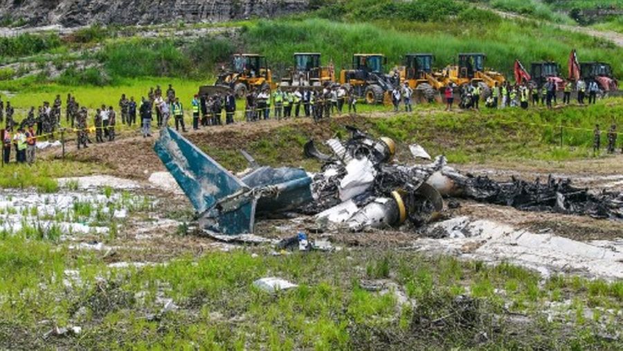 Avión se estrella en Nepal