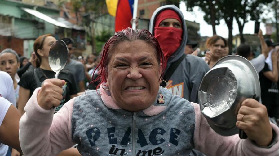 Protestas en Caracas contra un nuevo gobierno de Nicolás Maduro