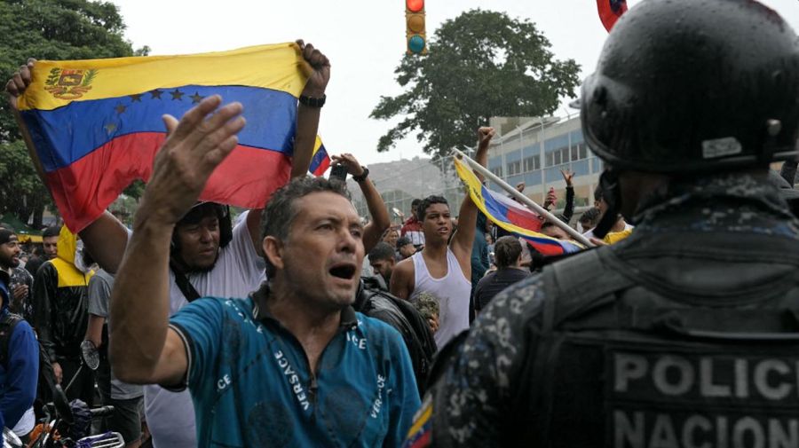 Protestas en Caracas contra un nuevo gobierno de Nicolás Maduro