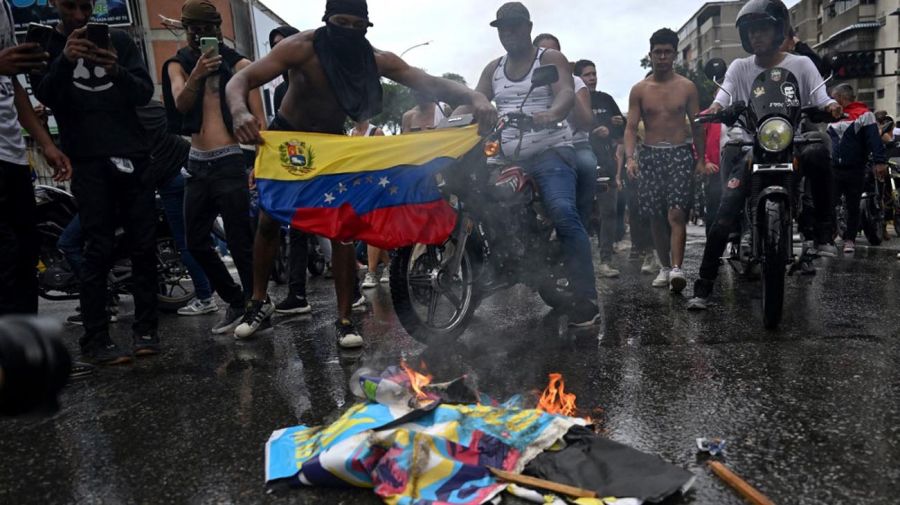 Protestas en Caracas contra un nuevo gobierno de Nicolás Maduro