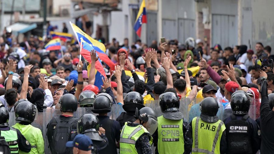 Protestas en Caracas contra un nuevo gobierno de Nicolás Maduro