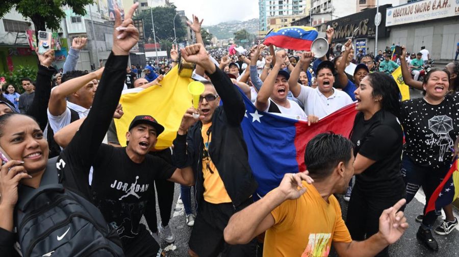 Protestas en Caracas contra un nuevo gobierno de Nicolás Maduro